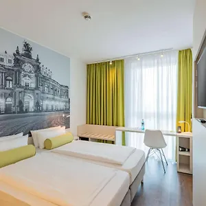 Super 8 By Wyndham *** Dresda